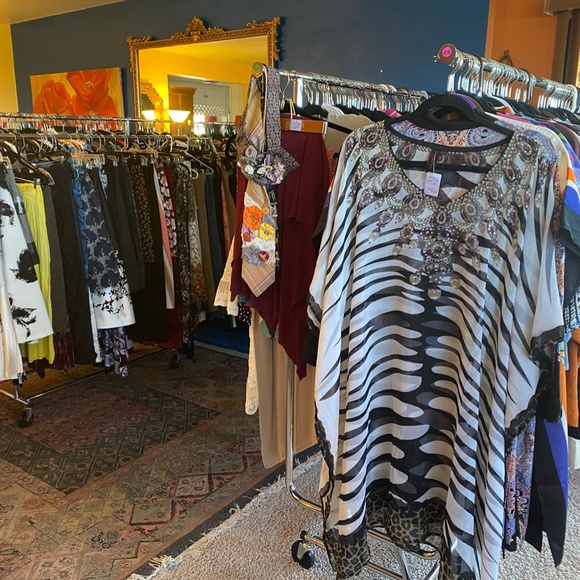 Hello❤️ - Picture 4 of 8